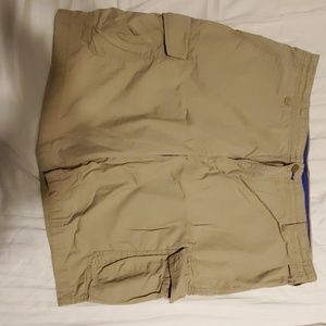 Khaki/Cargo shorts